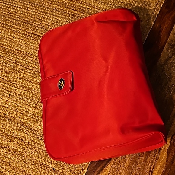 Handbags - Vintage Multi-Use Lipstick Red Storage Travel Case - NWOT